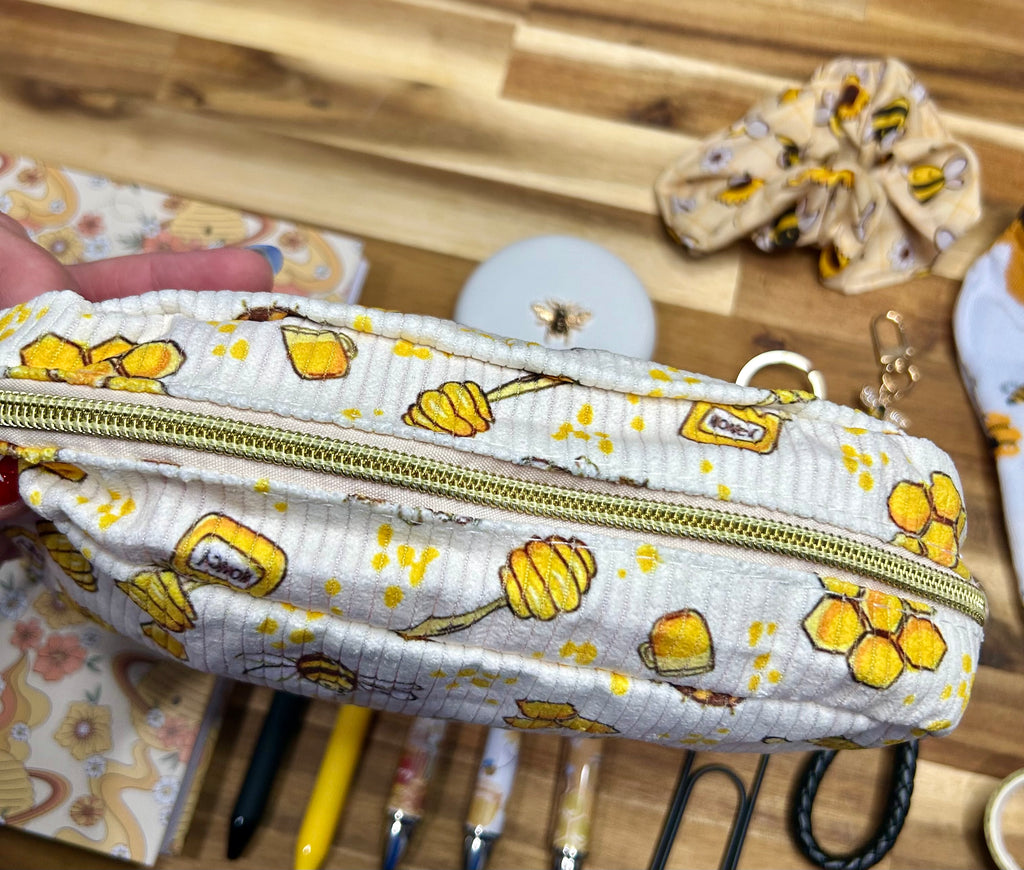 Bee-Youtiful Bookish Bundle